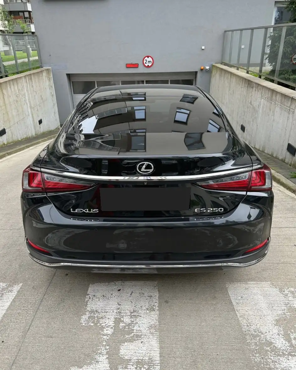 Lexus ES 2018 VII поколение/XZ10 - Авто в Тюмень