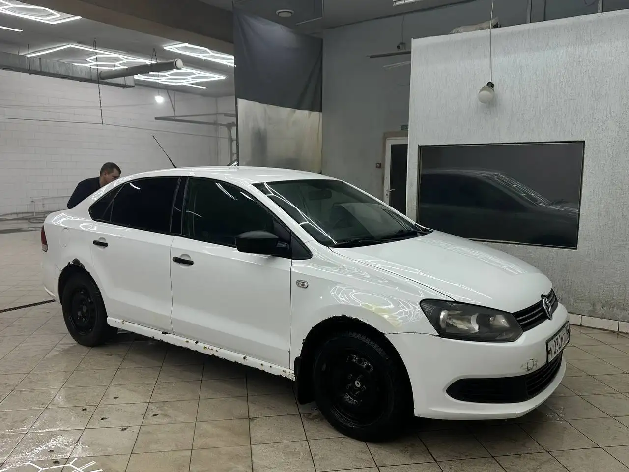 Продам Volkswagen Polo 2012 года на газу - Легковые автомобили (Авто) в Тюмень