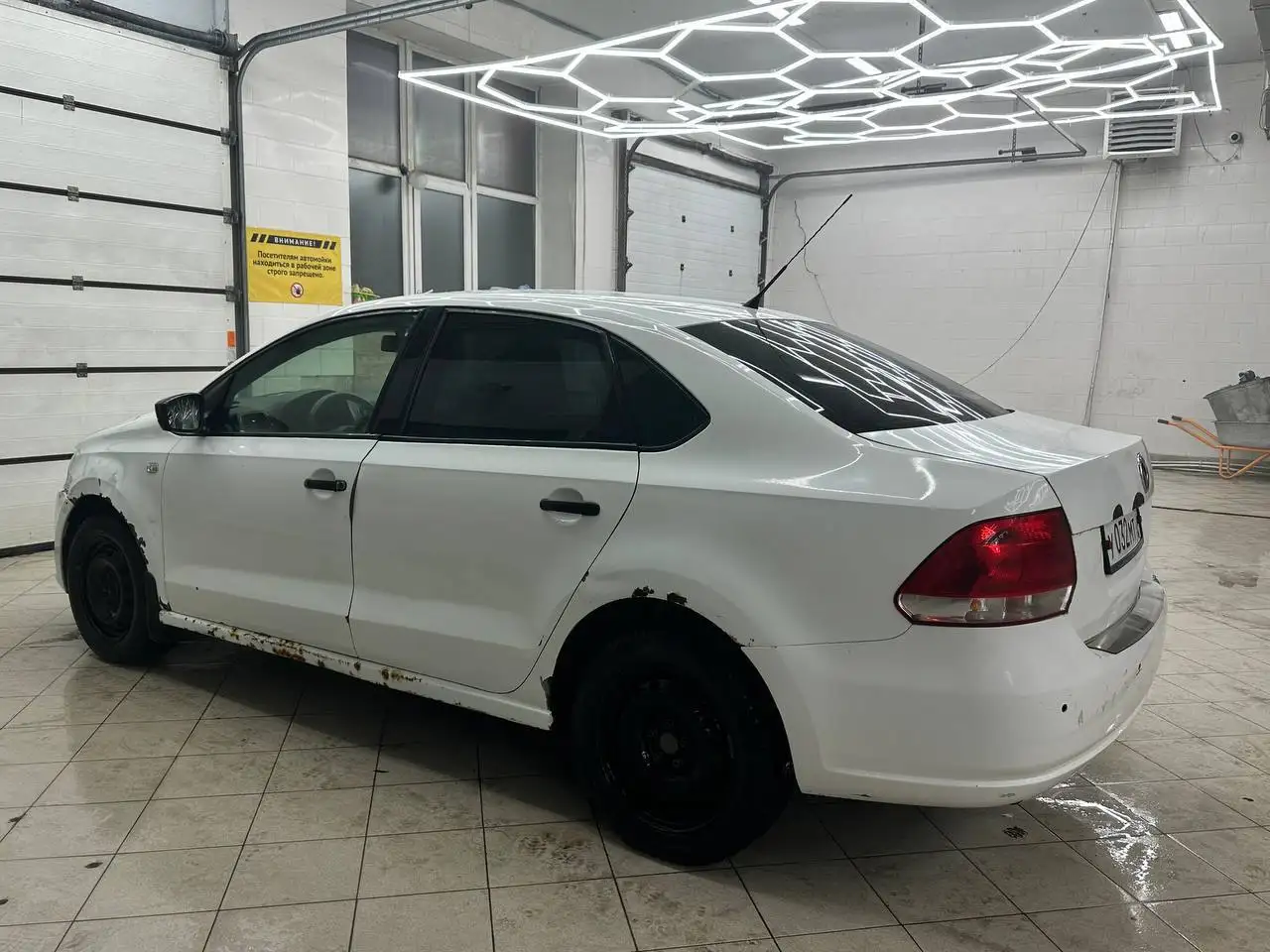 Продам Volkswagen Polo 2012 года на газу - Легковые автомобили (Авто) в Тюмень