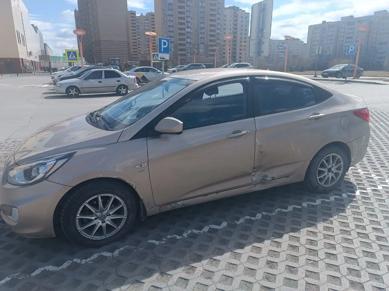 Продажа автомобиля механика 1.6 - Авто в Тюмень