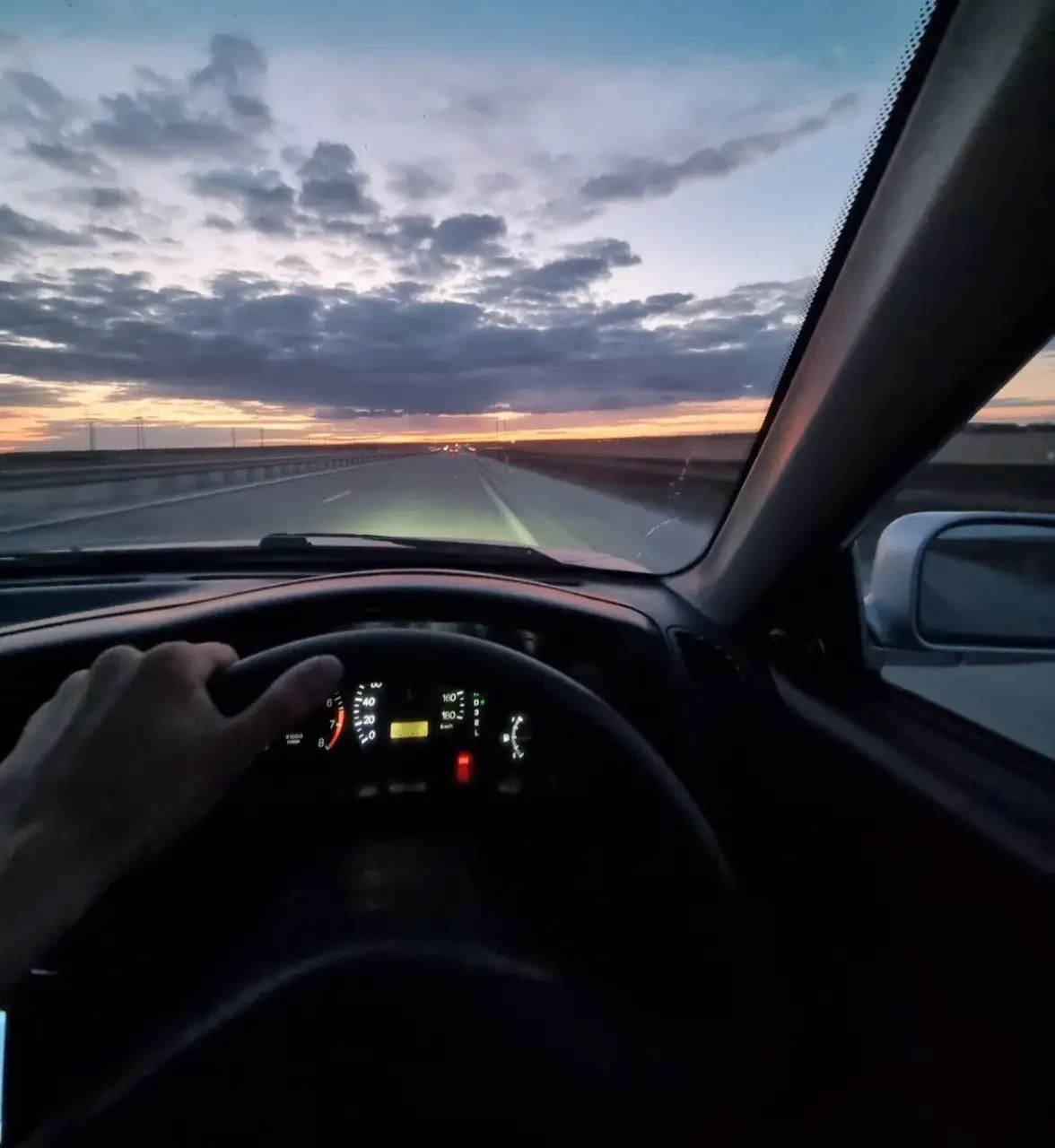 Продам Mitsubishi Lancer VIII 1998 - Легковые автомобили (Авто) в Тюмень