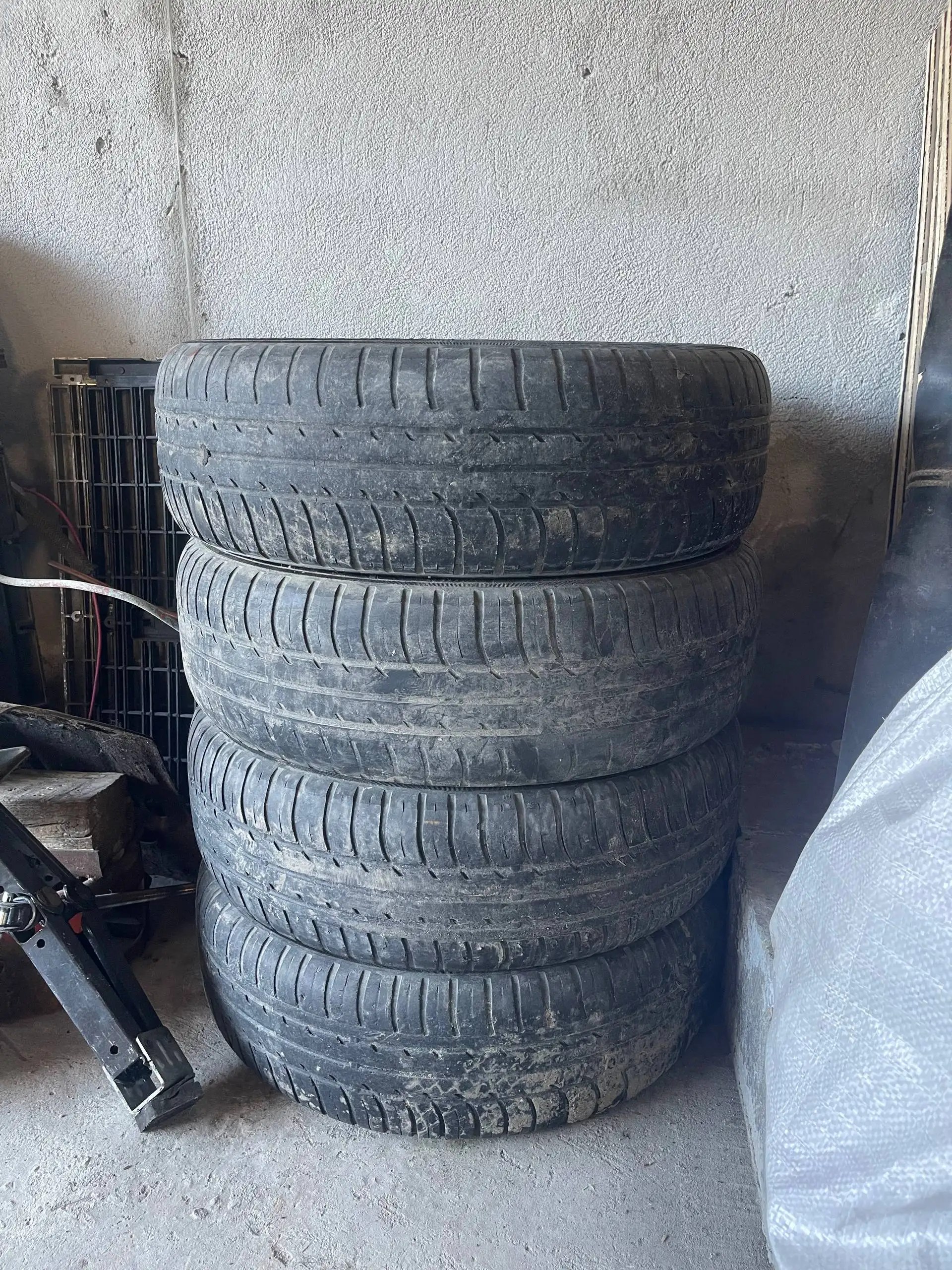 12/14 лето на докатку на сезон - Шины (Авто) в Тюмень