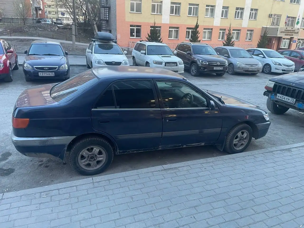 Недорогой автомобиль с рабочими узлами - Авто в Тюмень