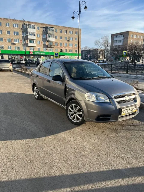 Продам Chevrolet Aveo 2011 - Авто в Тюмень