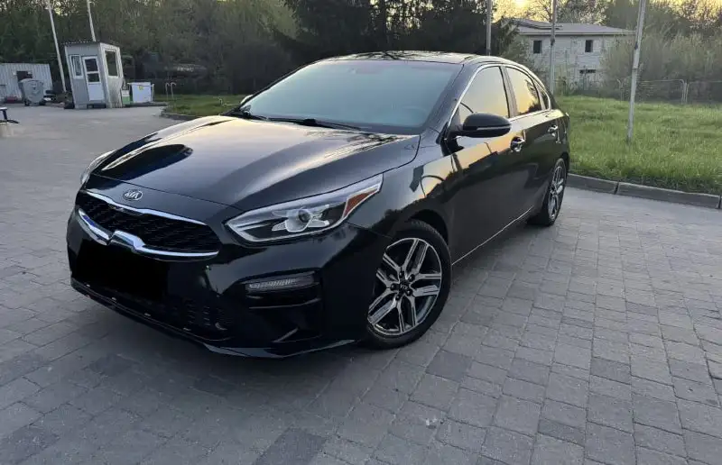 Kia Forte 2018 2.0 AT - Легковые автомобили (Авто) в Тюмень