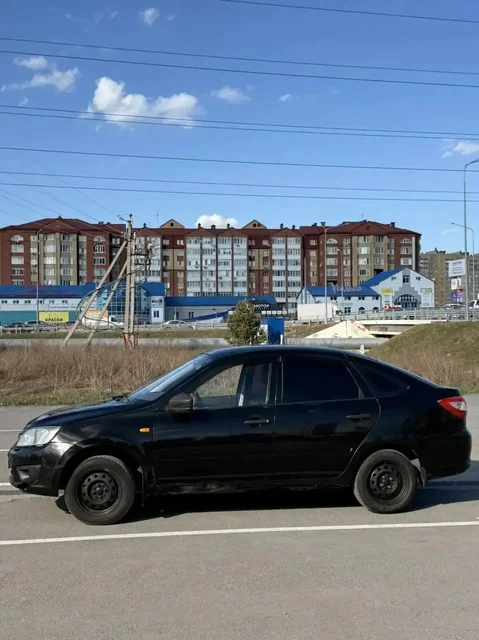 Гранта 2014 года выпуска - Volkswagen в Тюмень