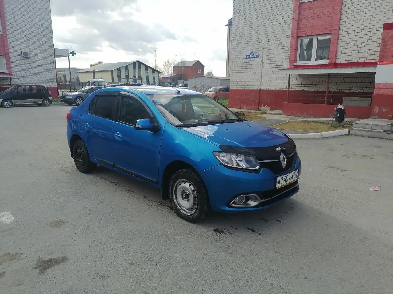 Renault Logan 2014 1.6 - Легковые автомобили (Авто) в Тюмень
