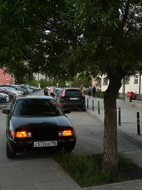 Продажа ВАЗ-2110 2 года - Легковые автомобили в Тюмень