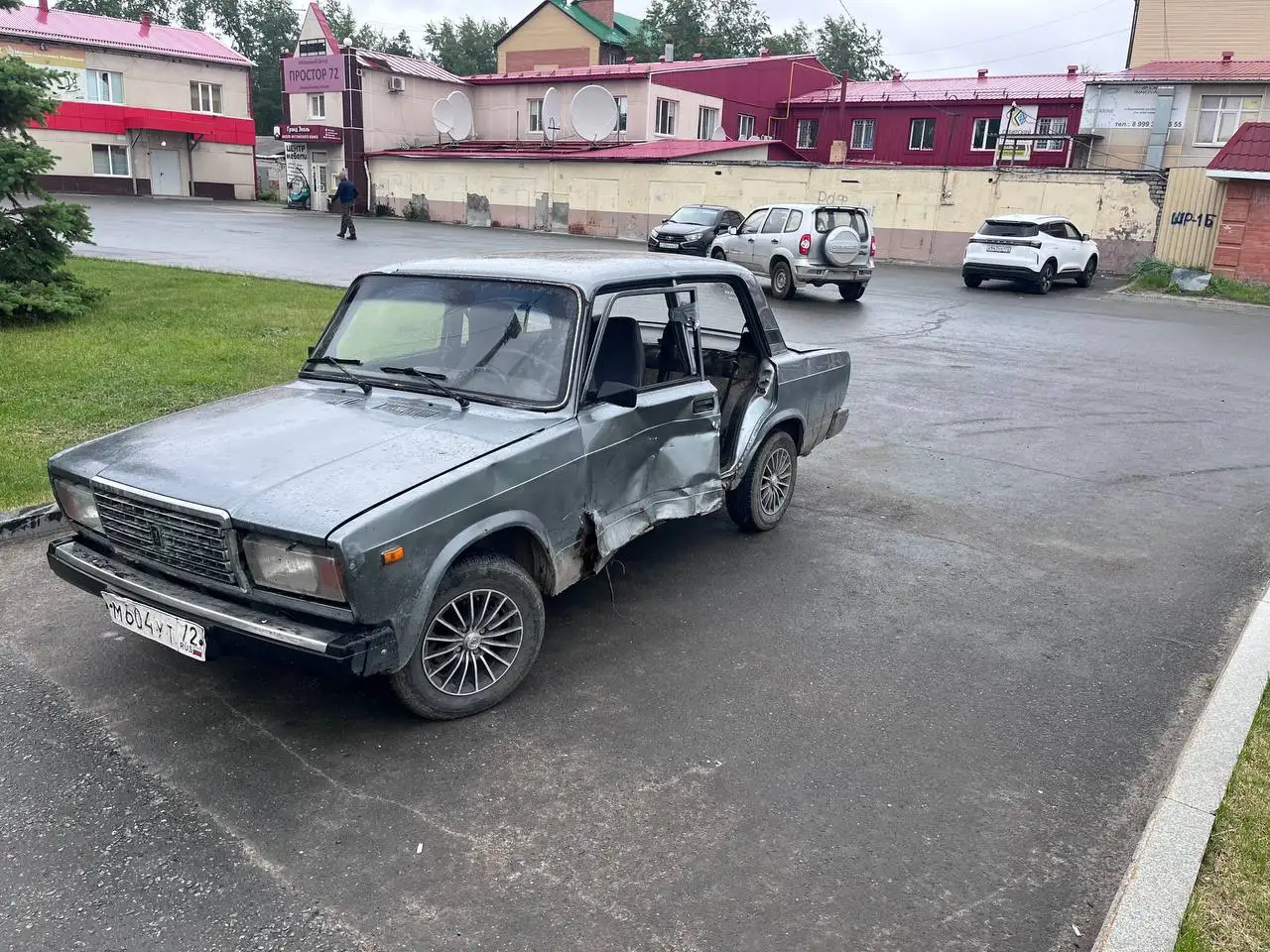 Автомобиль на ходу, 10й год - Легковые автомобили (Авто) в Тюмень