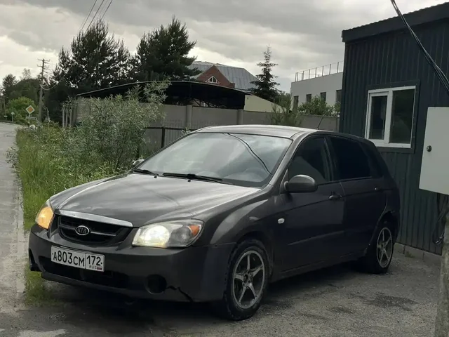 Kia Cerato 2006 - Руль в Тюмень