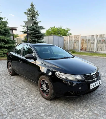 KIA Cerato 2012 1.6 механика - Шины, диски и колёса в Челябинск