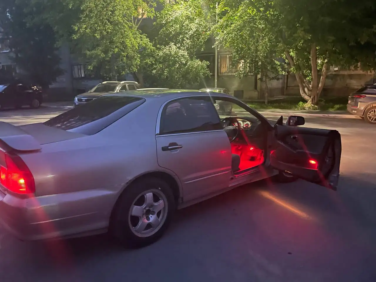 Продажа Mitsubishi Diamant 1996 - Легковые авто (Авто) в Тюмень