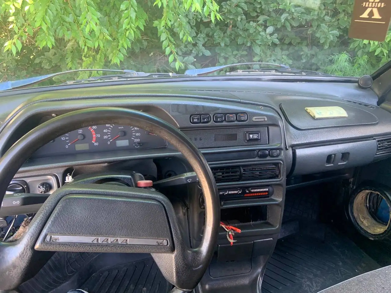 Автомобиль 2002 года - Легковые автомобили (Авто) в Тюмень