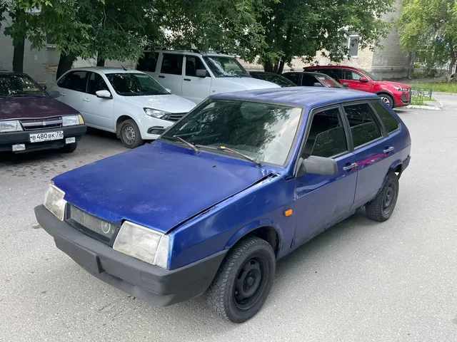 Инжектор 2003 года в хорошем состоянии - Авто в Тюмень