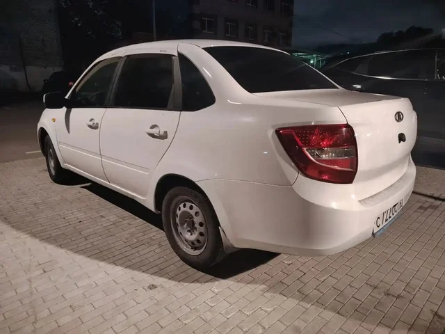 Лада Гранта 2013 - Легковые автомобили в Тюмень