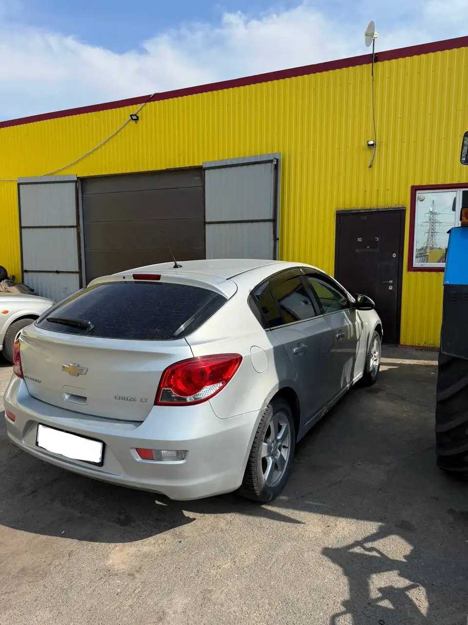 Chevrolet Cruze 1.8 АКПП - Легковые автомобили (Авто) в Тюмень
