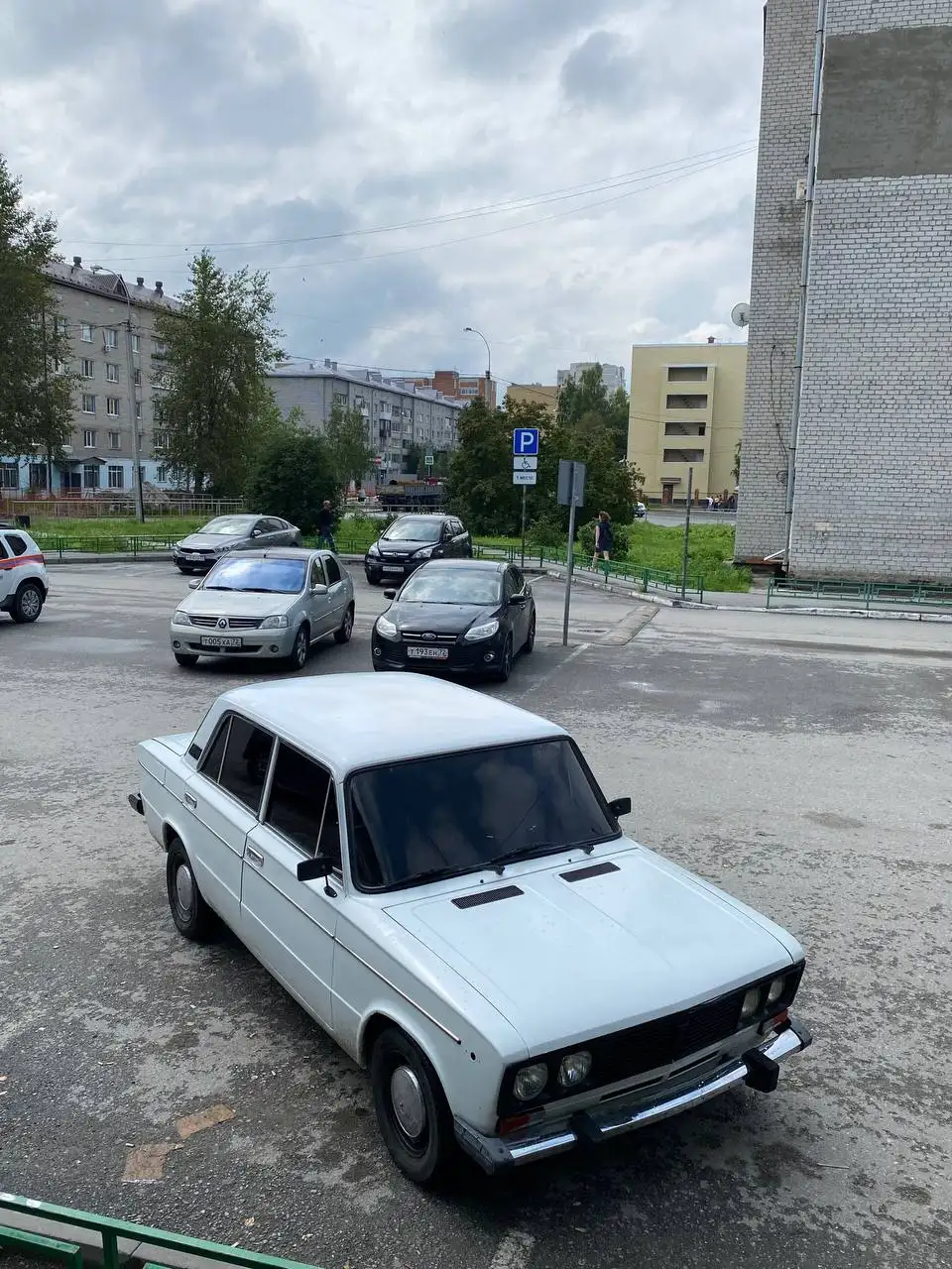 ВАЗ 2000 год за 90.000 - Легковые автомобили (Авто) в Тюмень