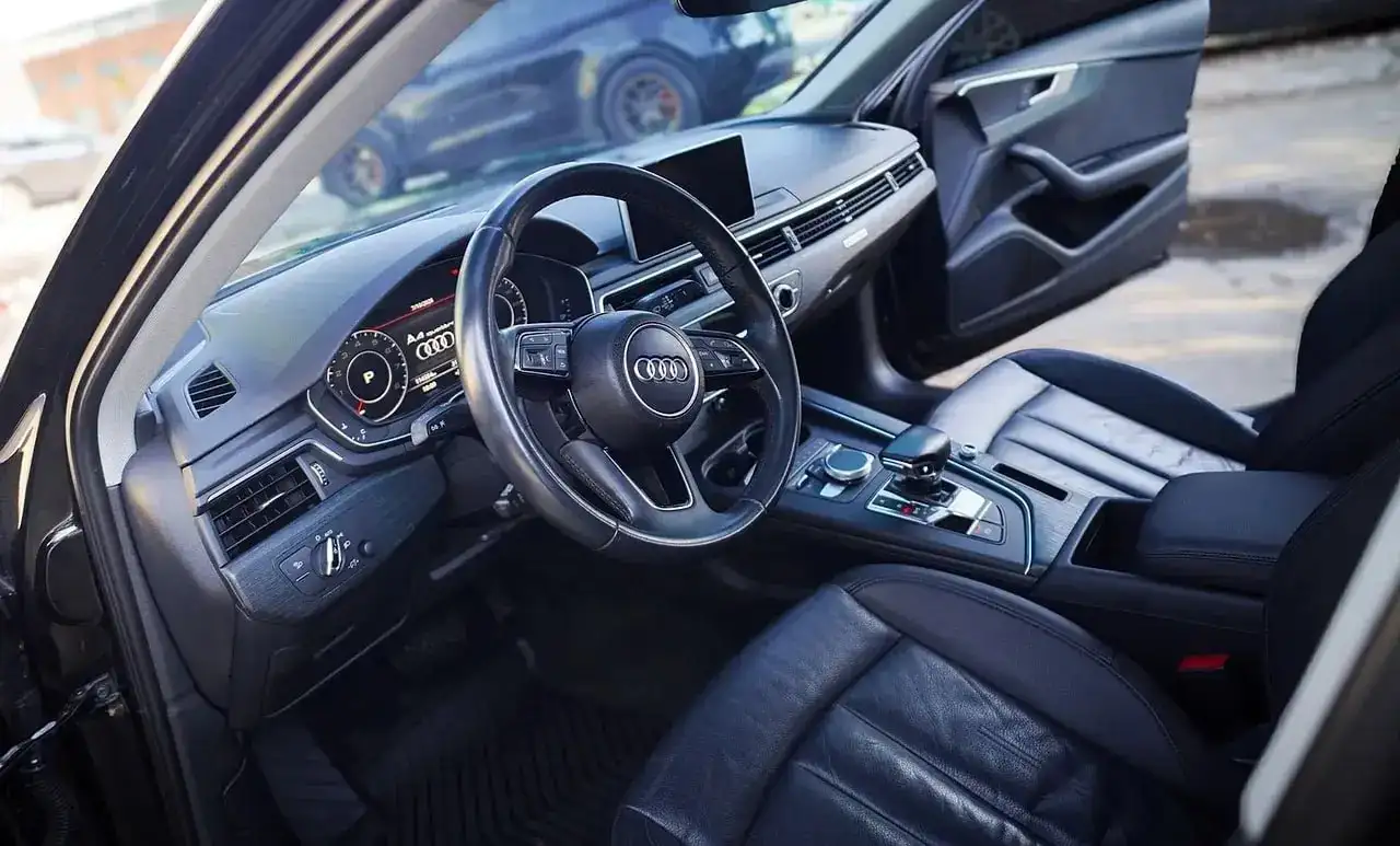 Audi A4 S-line 2017 - Легковые автомобили (Авто) в Тюмень
