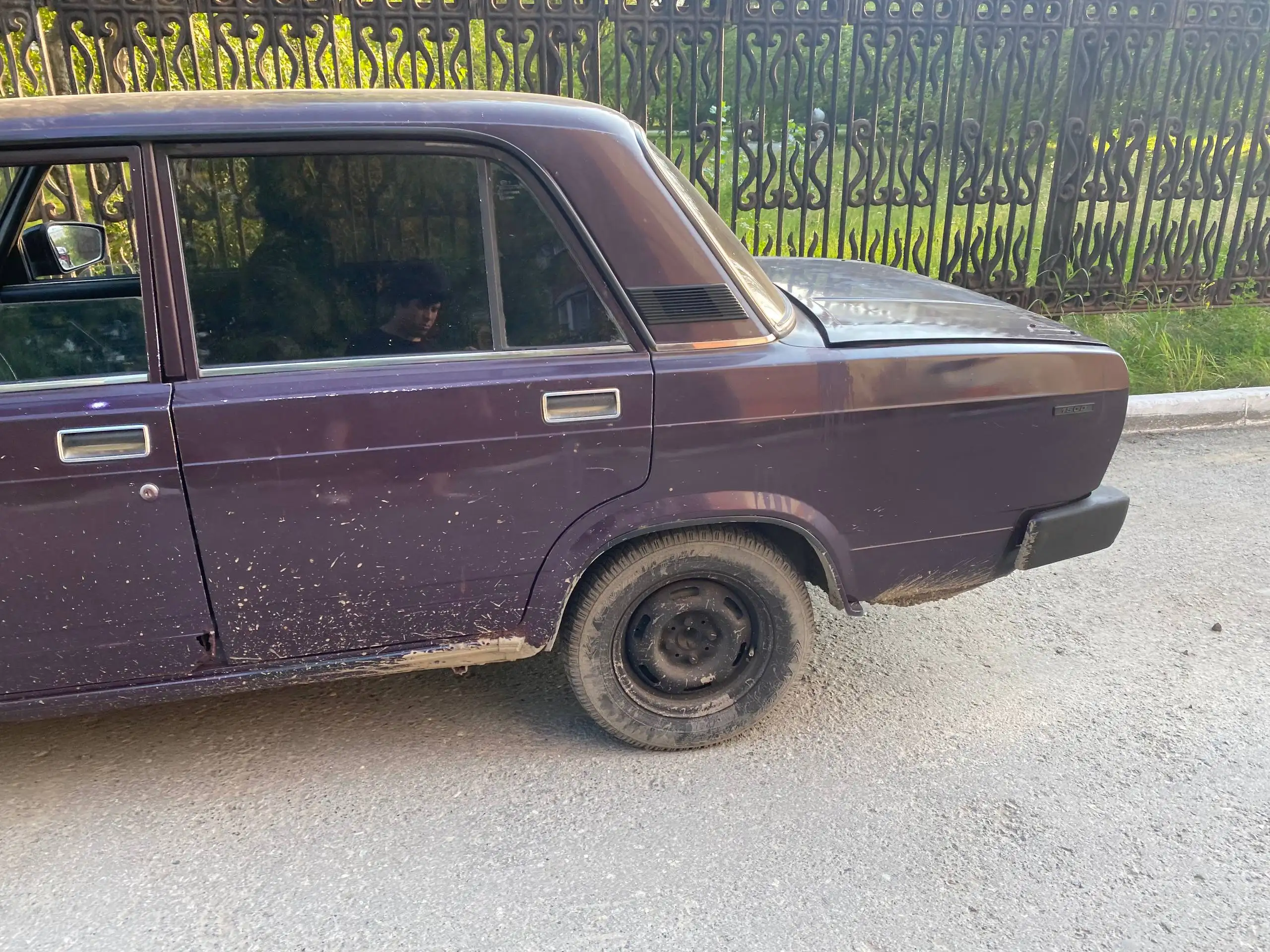 ВАЗ 2105 1998, карбюратор - Легковые автомобили (Авто) в Тюмень