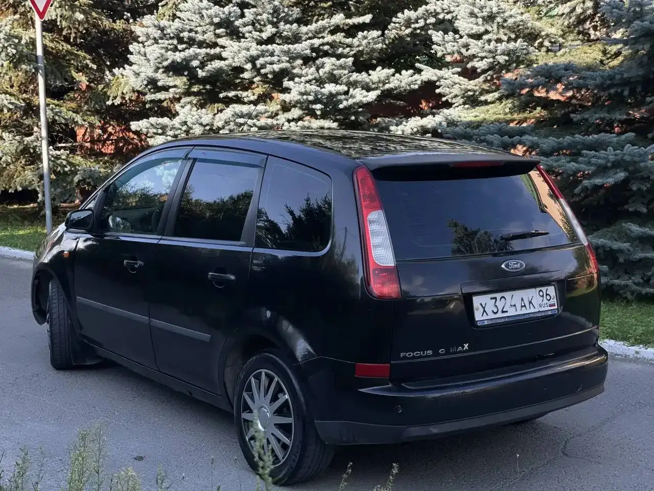 Форд Фокус С-МАХ 2004 года в Тюмени - Легковые автомобили (Авто) в Тюмень