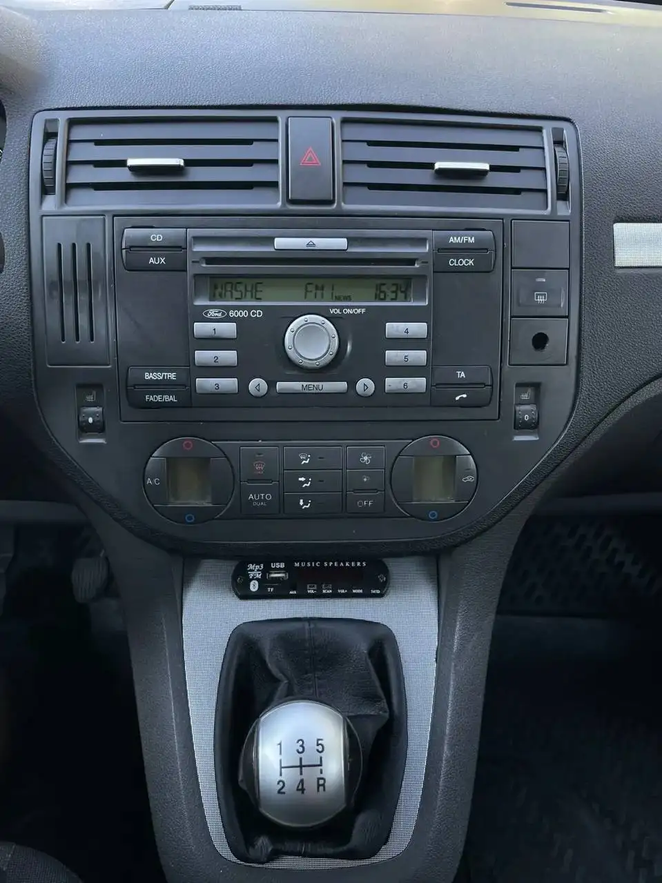 Форд Фокус С-МАХ 2004 года в Тюмени - Легковые автомобили (Авто) в Тюмень