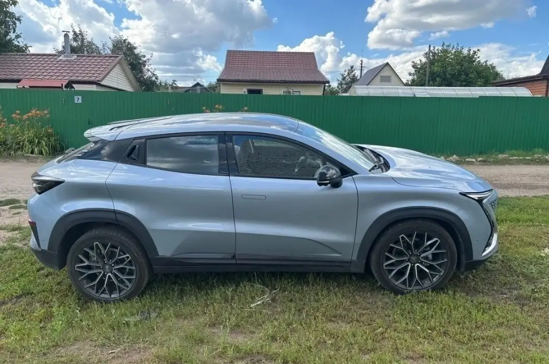 Changan UNI-T 1 поколение 2024, 1.5 AMT, 90000 км - Легковые автомобили (Авто) в Саратов