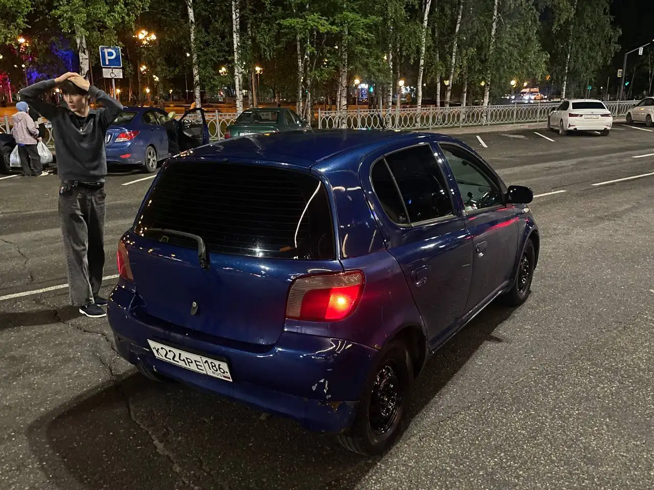 Toyota Vitz 2001 года - Легковые автомобили (Авто) в Нижневартовск