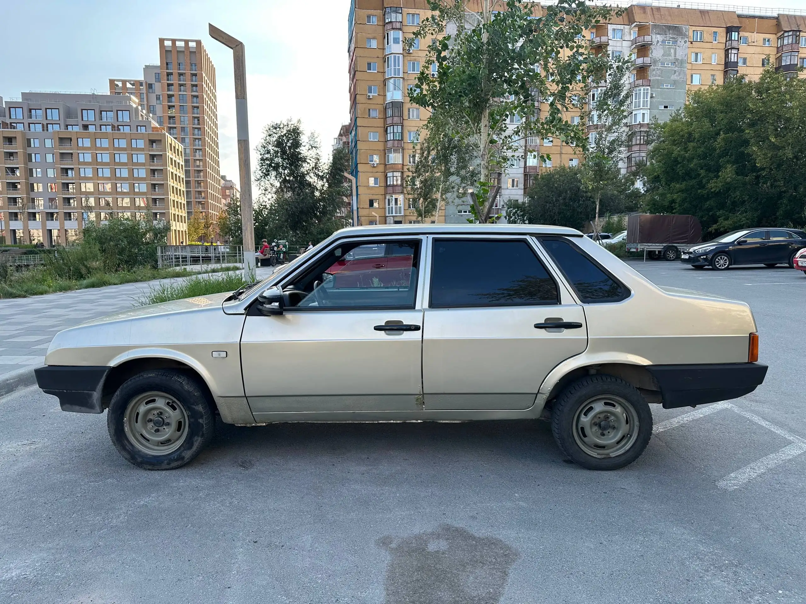 Продажа ВАЗ 21099 с хорошим салоном - Легковые автомобили (Авто) в Тюмень