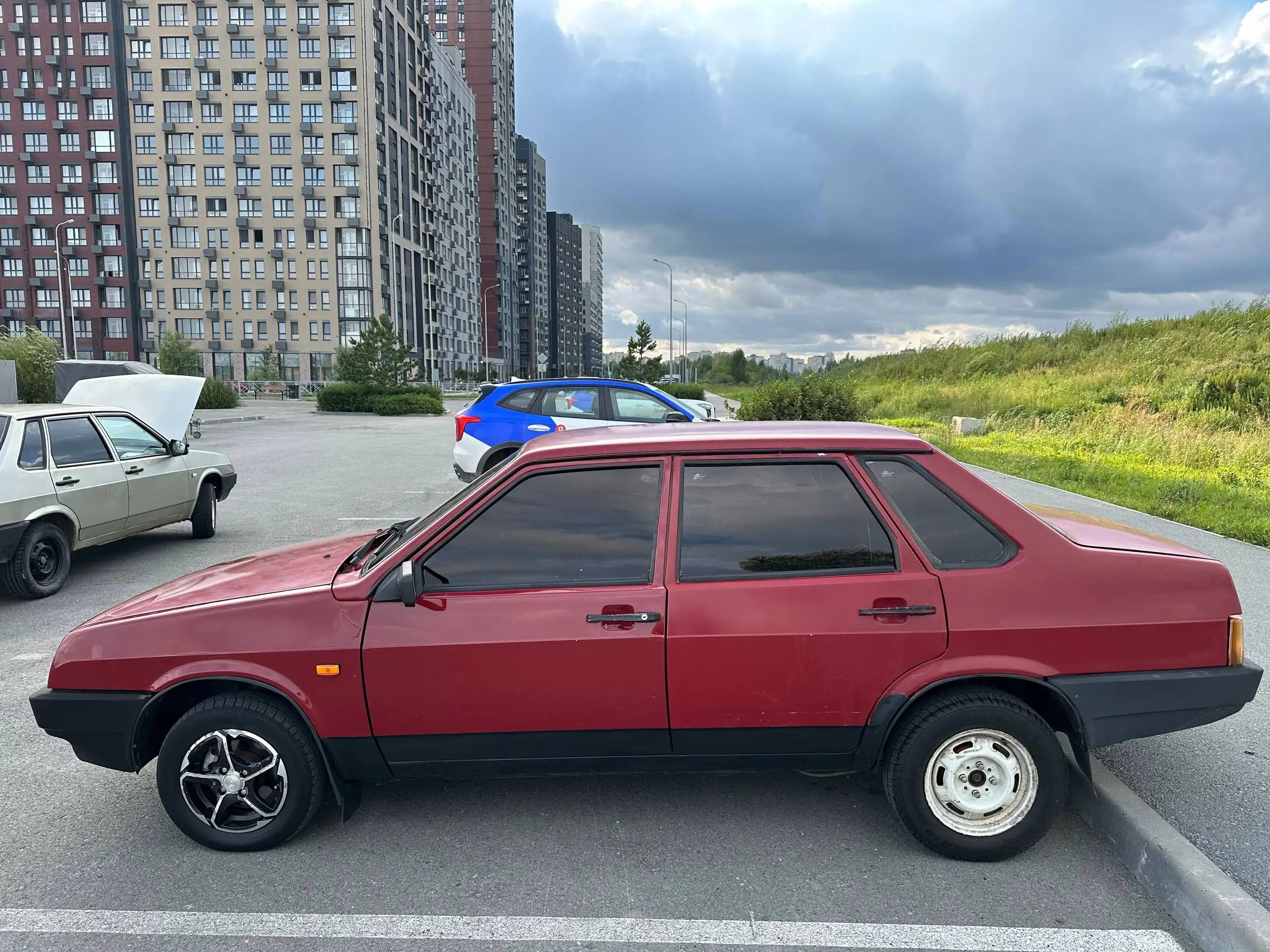 ВАЗ 2199 в хорошем состоянии - Легковые автомобили (Авто) в Тюмень