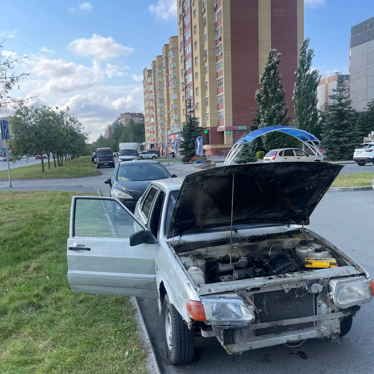 Разбор 2115, неисправная коробка передач - Автомобили на разбор (Запчасти) в Тюмень