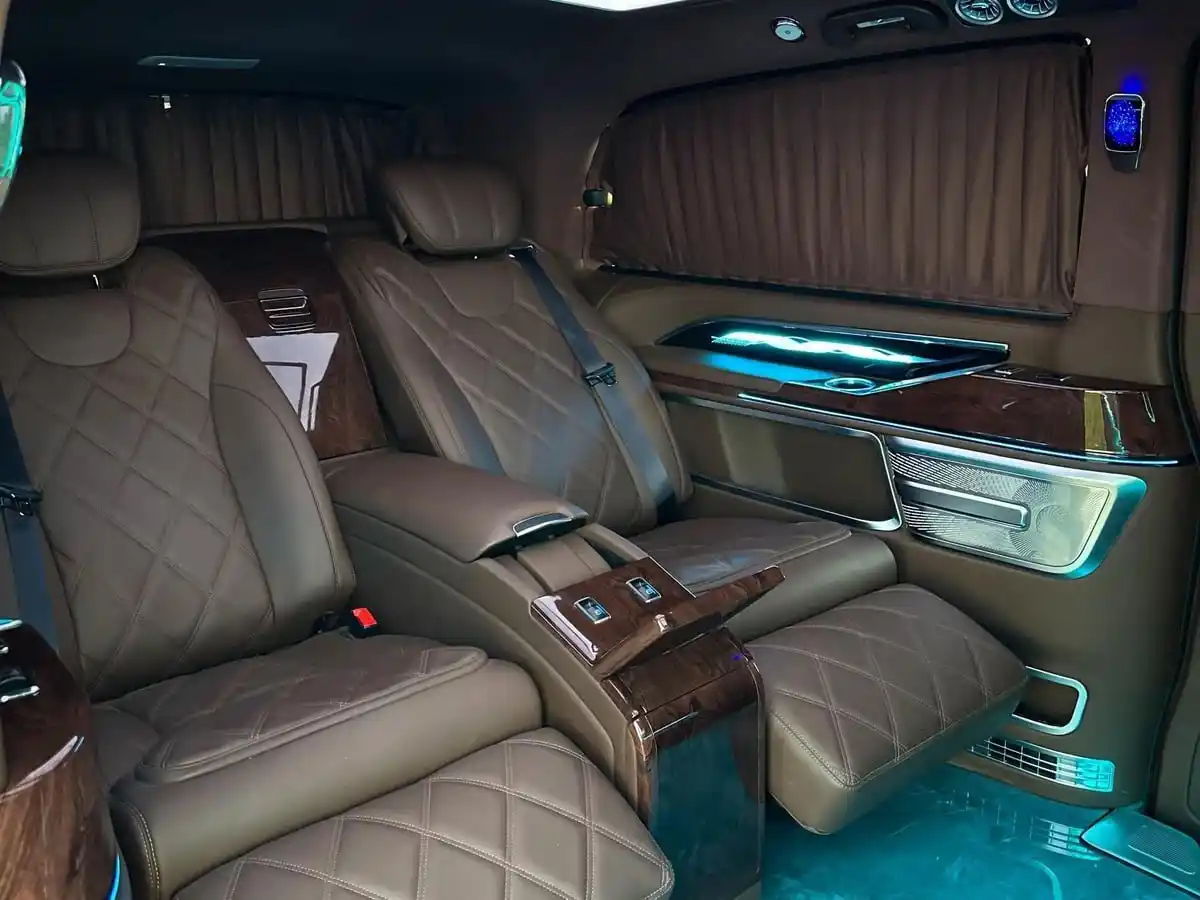 Mercedes-Benz V-Класс 3 поколение 2025