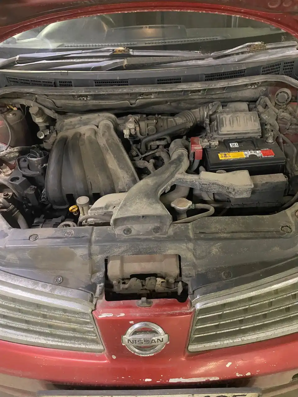 Nissan Tiida 2004 года