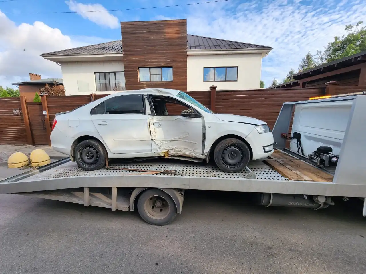 Skoda Rapid 2014 после ДТП