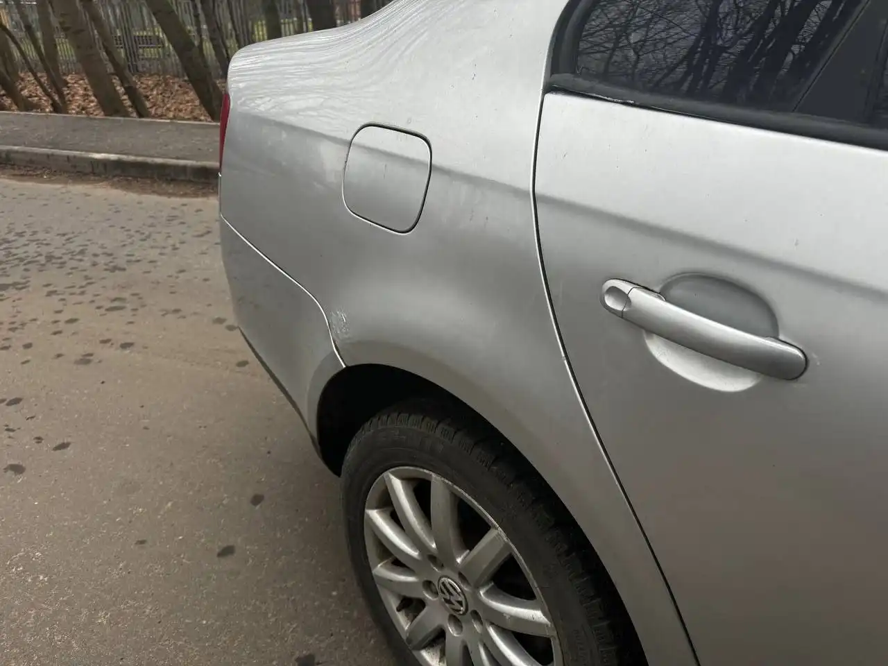 Volkswagen Jetta 2009 года с автоматом, пробег 286 тыс. км