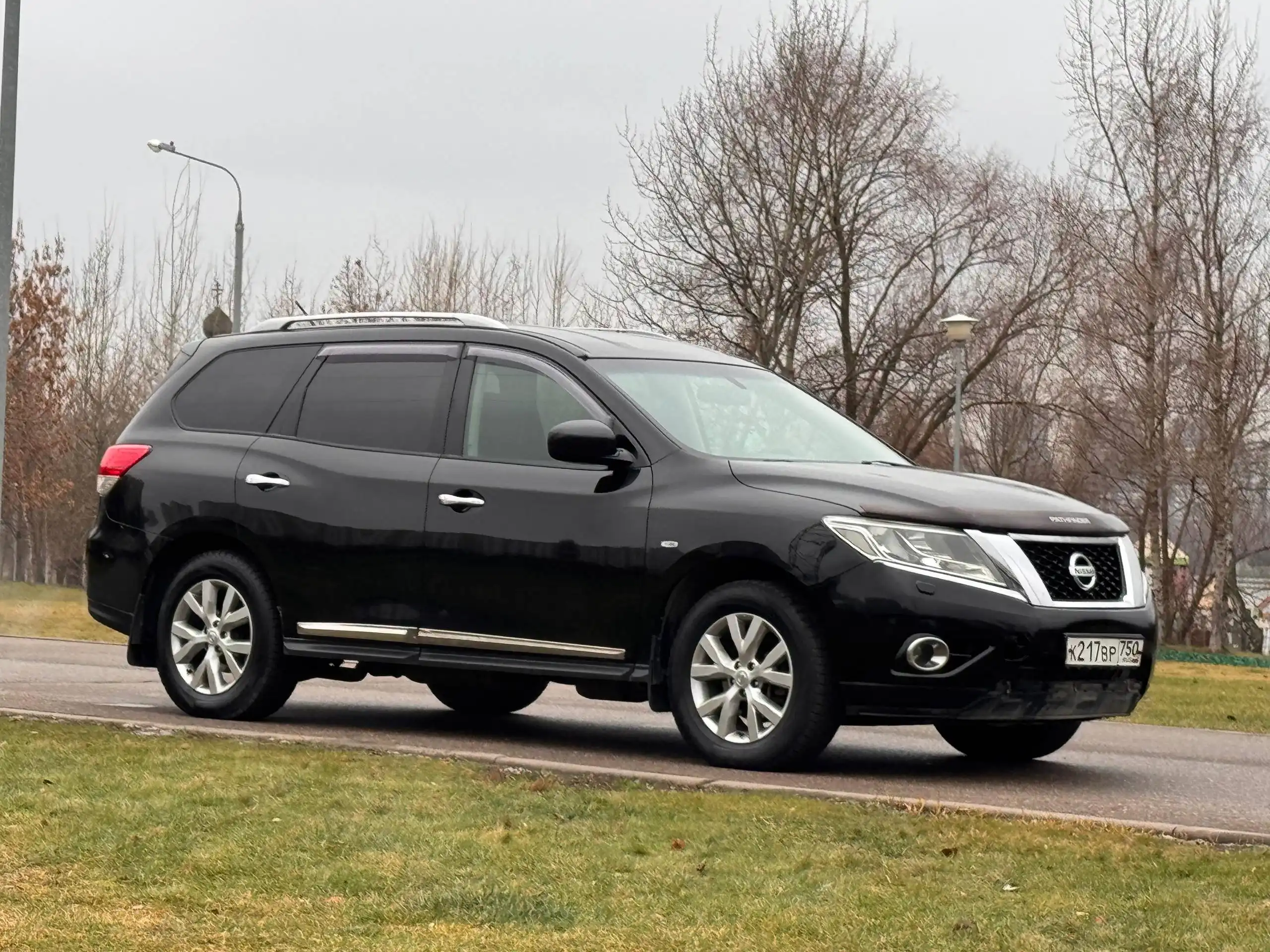 Продам Nissan Pathfinder 2015 года в идеальном состоянии