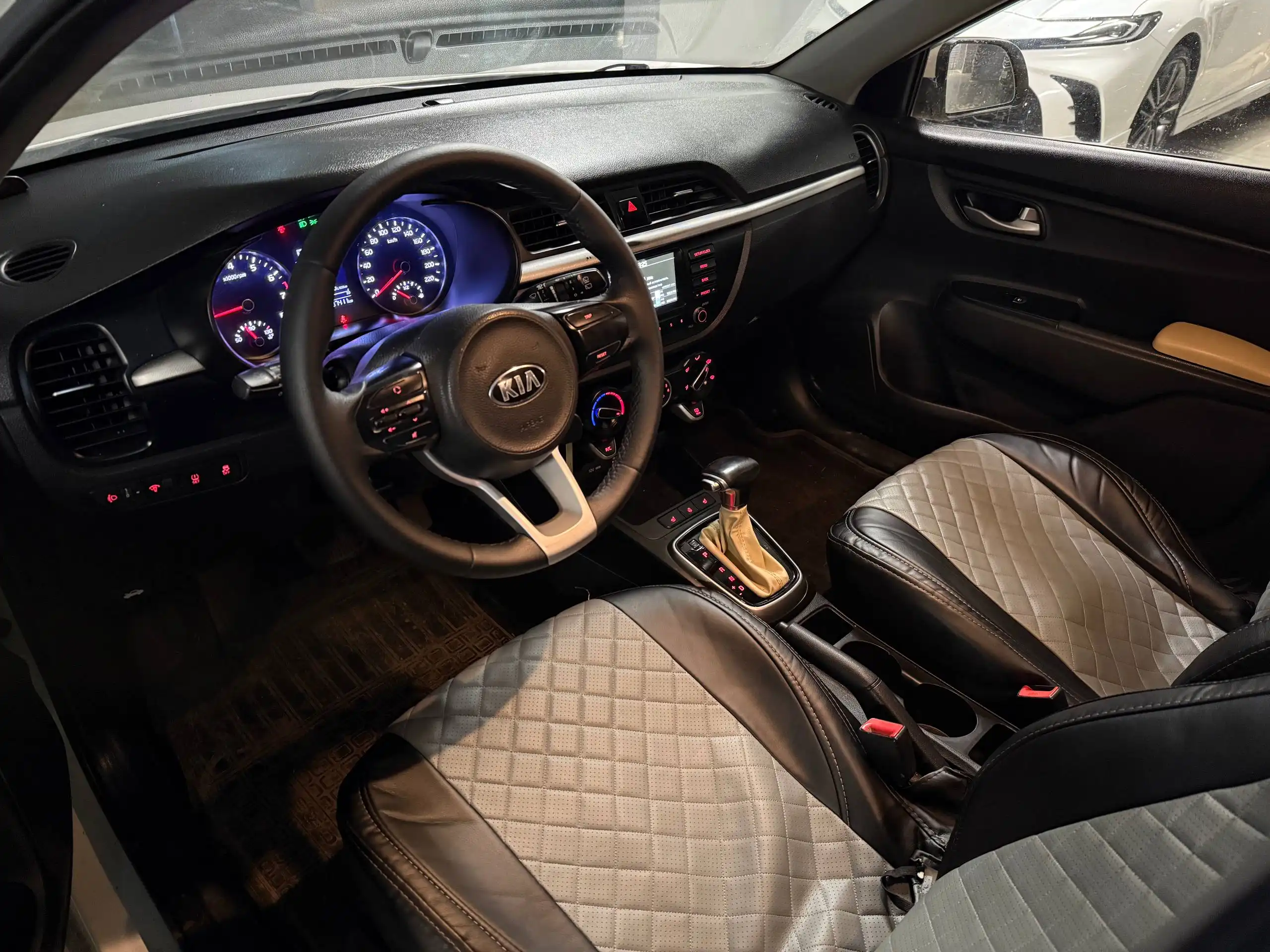 Kia Rio 2018, двигатель 1.4 АКПП