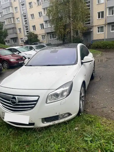 Opel Insignia 2013 с арестом для ремонта или разборки