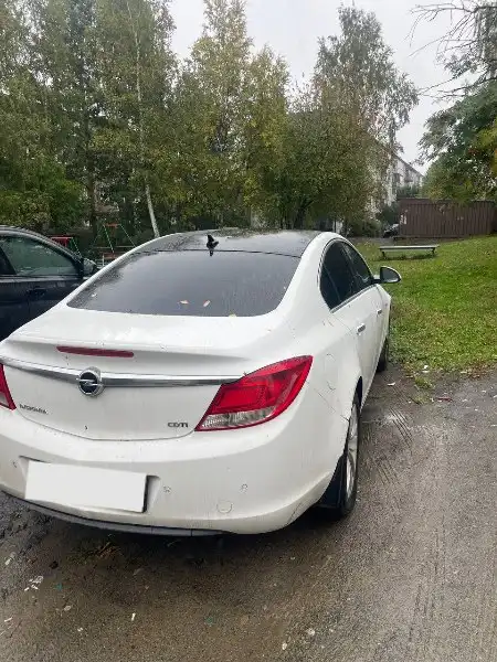 Opel Insignia 2013 с арестом для ремонта или разборки
