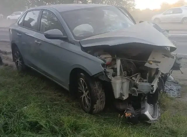 Geely Emgrand 2024 после ДТП - частное объявление в Липецк