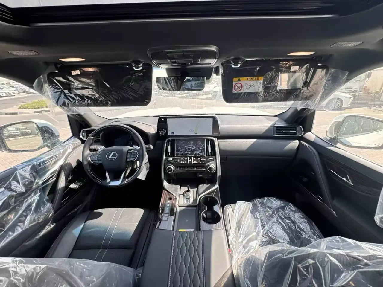 Lexus LX 4 поколение 2025 года в комплектации VIP - Внедорожники / SUV (Авто) в Москва