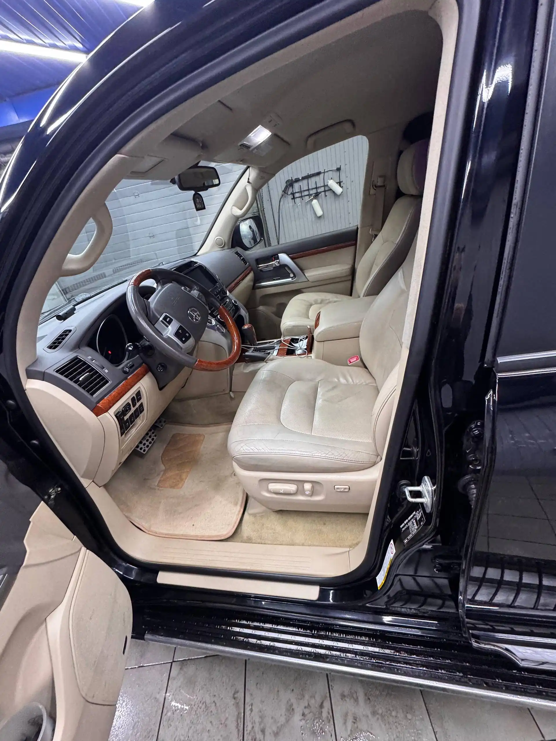 Продажа Toyota Land Cruiser 2012 года - Внедорожники (Авто) в Москва