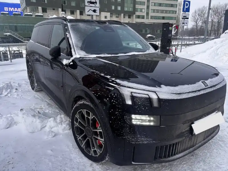 Lynk & Co 900 2025 года с пробегом 7000 км - Легковые автомобили (Авто) в Москва