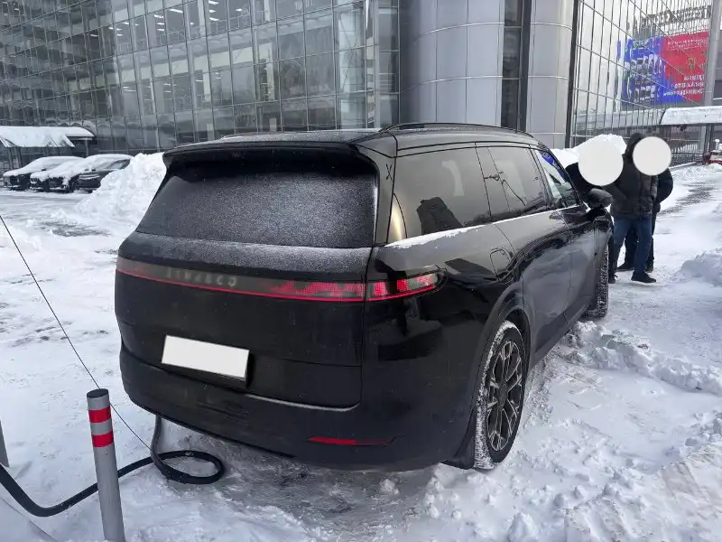 Lynk & Co 900 2025 года с пробегом 7000 км - Легковые автомобили (Авто) в Москва