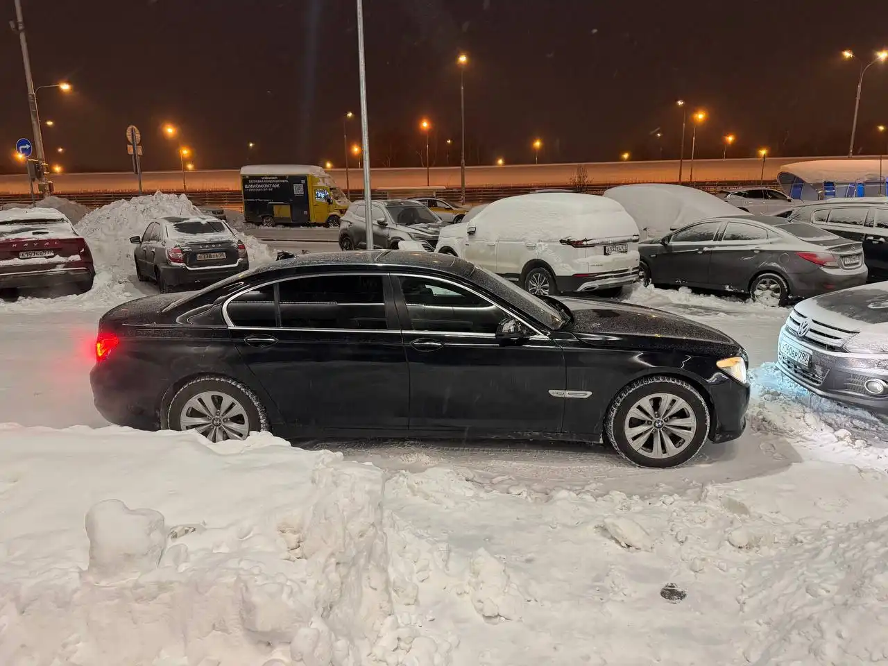 BMW 7 серии F01/F02 2011 года с полным приводом и богатой комплектацией - Легковые автомобили (Авто) в Москва