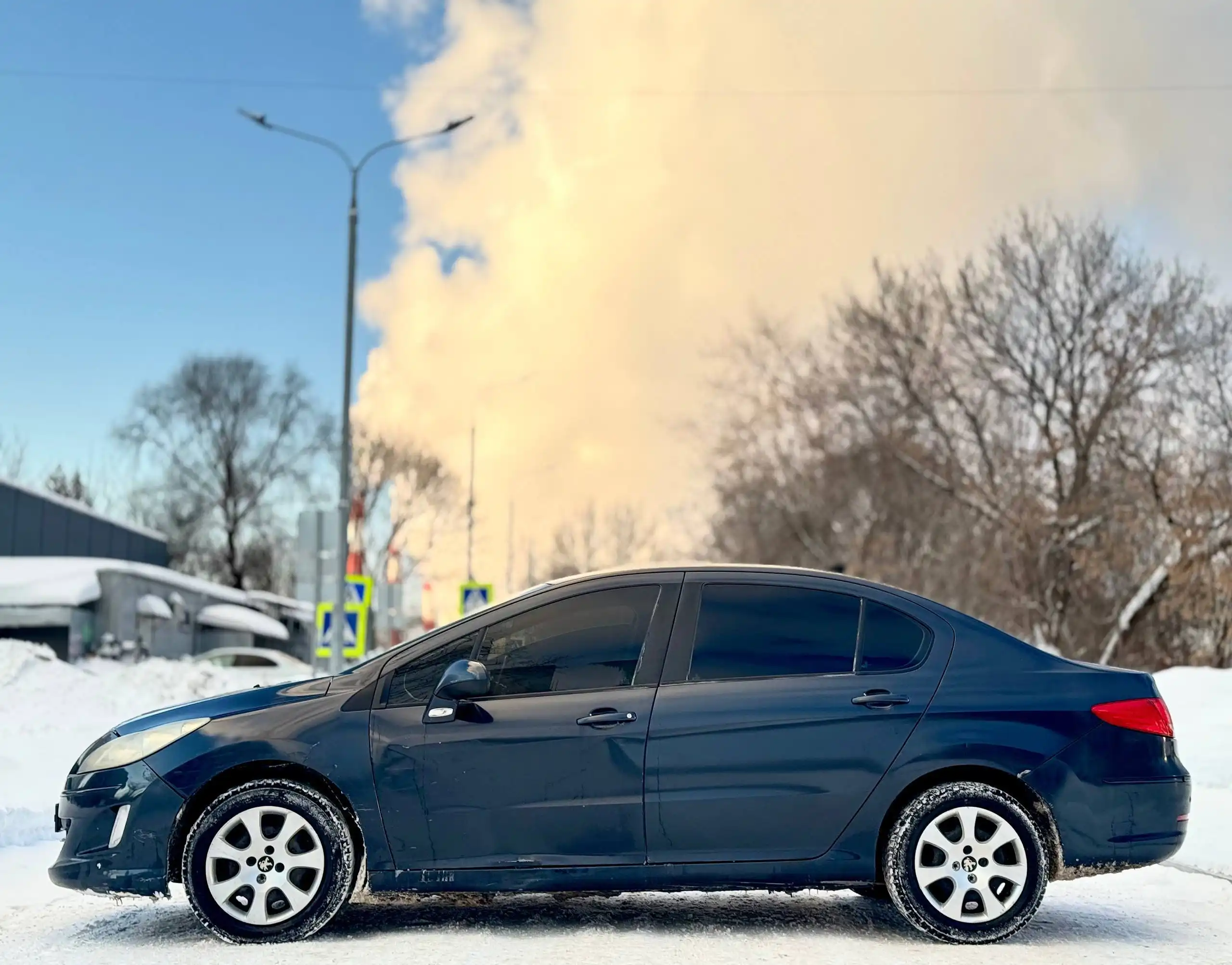 Peugeot 408 2012 г.в. с автоматом в Москве - Легковые автомобили (Авто) в Москва