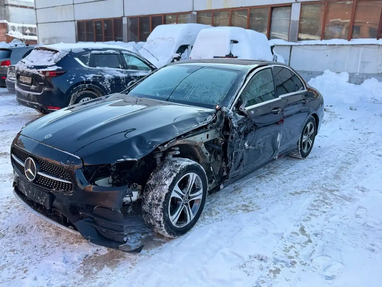 Продажа Mercedes E-Klasse w213 Рестайлинг 2020 года - Легковые автомобили (Авто) в Москва