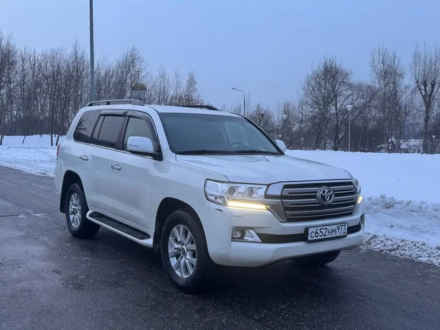 Продажа Toyota Land Cruiser 200 Series 2016 года - Грузовики и фургоны в Москва