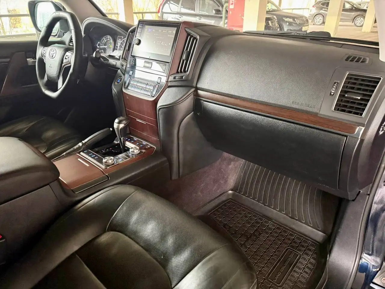 Toyota Land Cruiser 200 2016 года - Авто в Москва