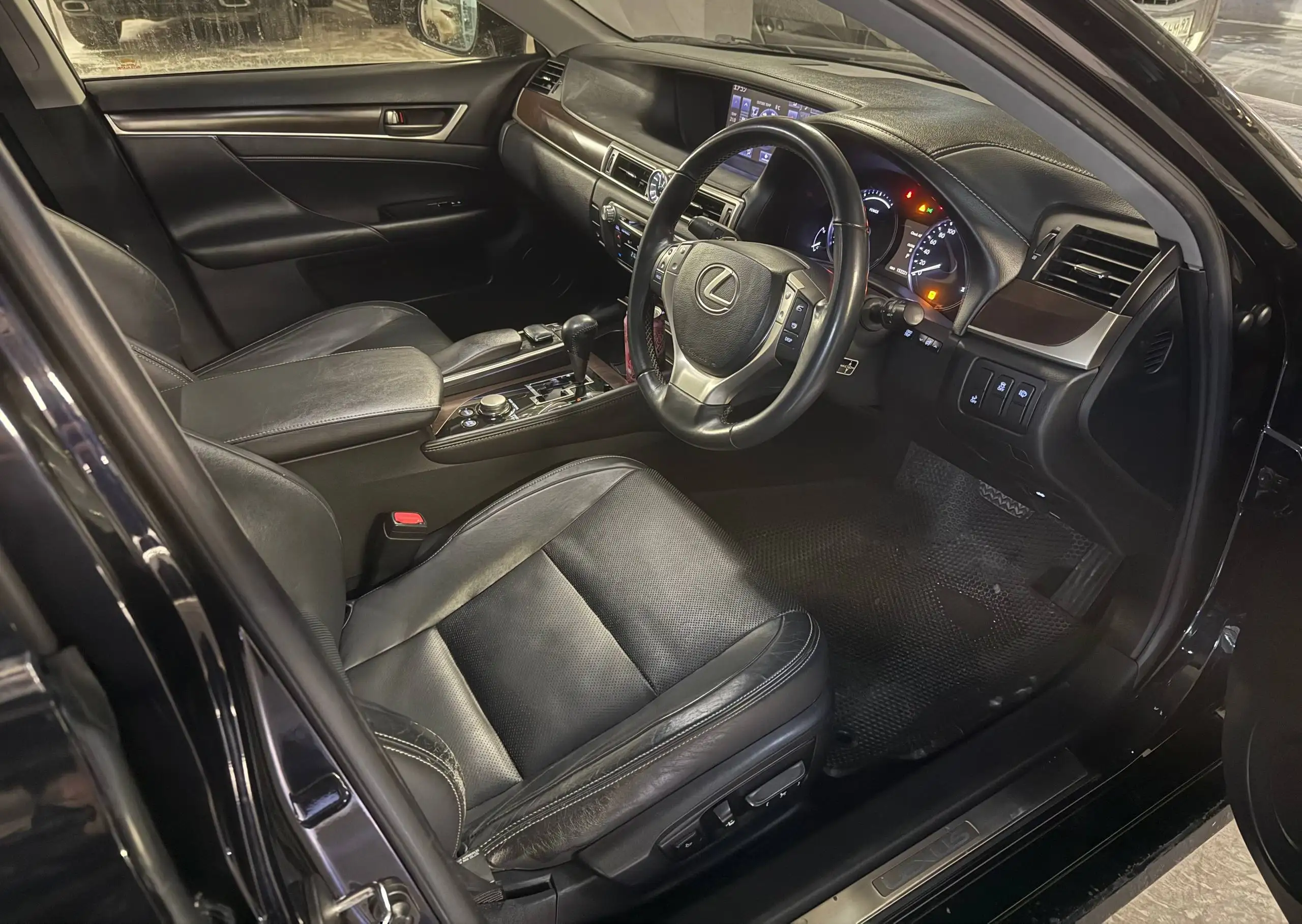 Продажа LEXUS GS 450h 2013 года - Авто в Москва