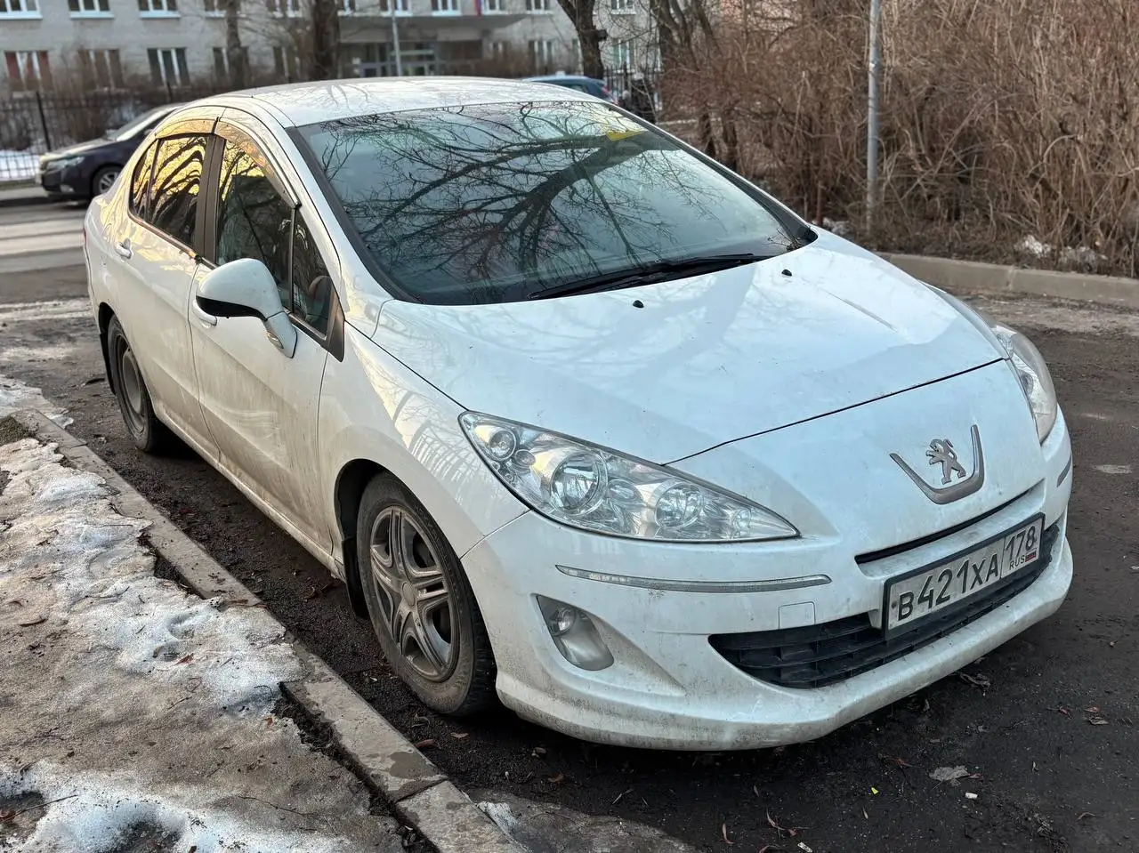 Продажа Peugeot 408 2013 года в Санкт-Петербурге - Легковые автомобили (Авто) в Санкт-Петербург